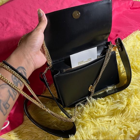 COPY - Diane von Furstenberg Velvet Soirée Bag - Picture 2 of 11